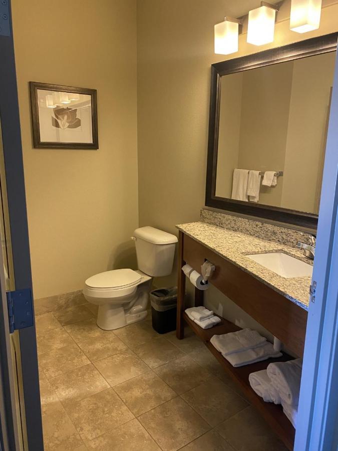 Americinn By Wyndham Hartford Sd Dış mekan fotoğraf