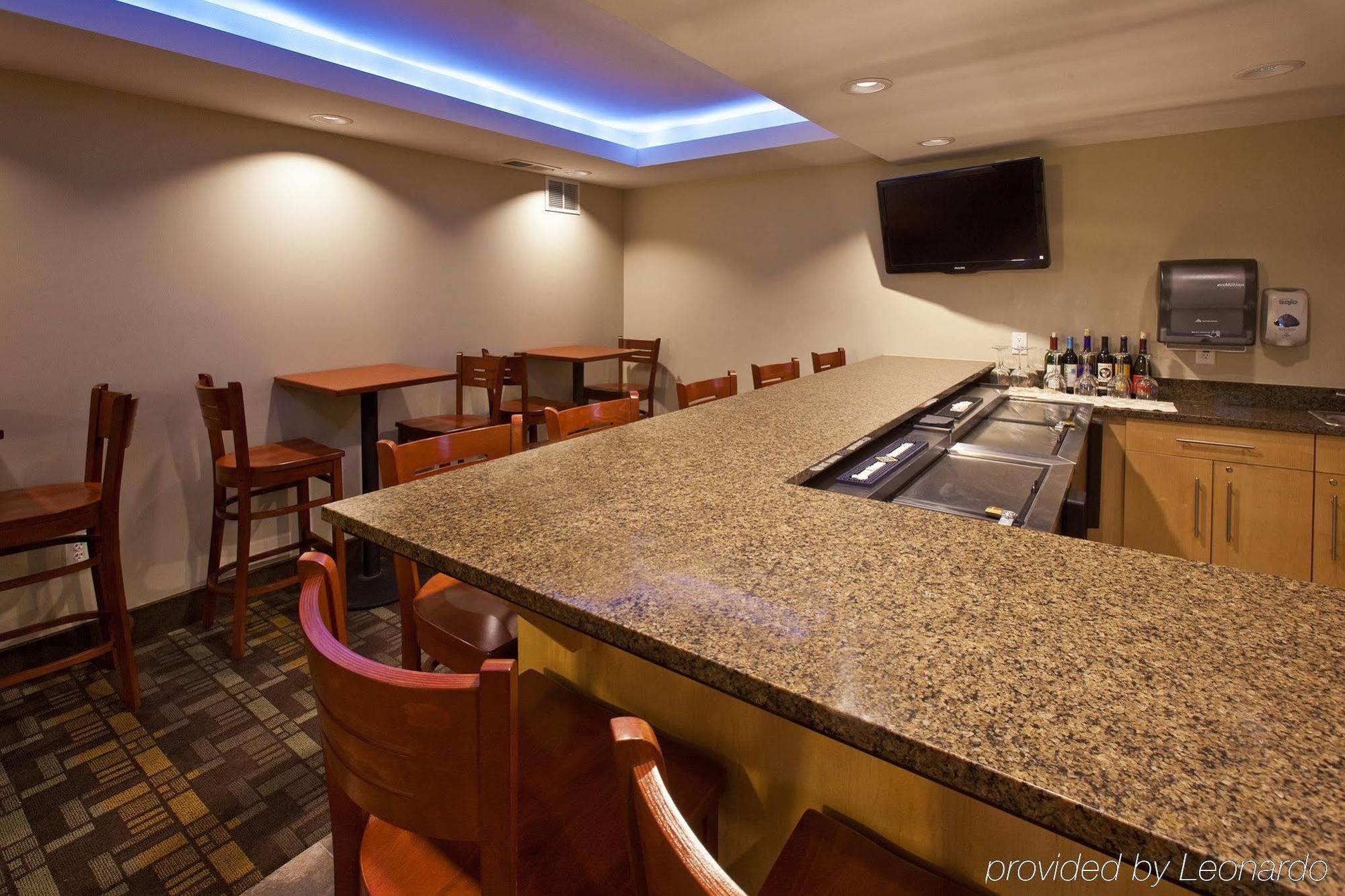Americinn By Wyndham Hartford Sd Dış mekan fotoğraf