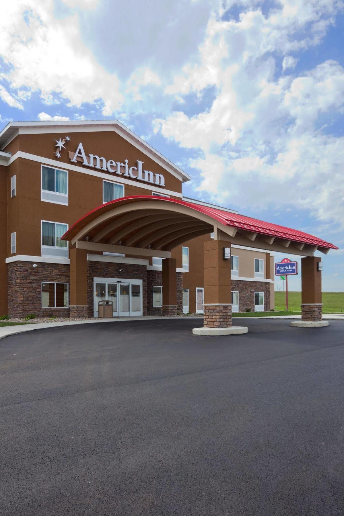 Americinn By Wyndham Hartford Sd Dış mekan fotoğraf