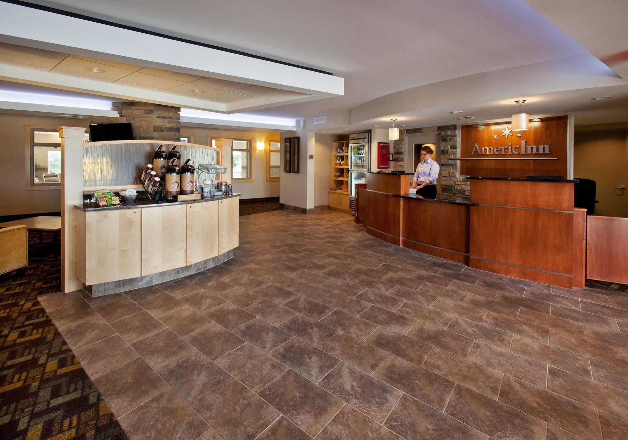 Americinn By Wyndham Hartford Sd Dış mekan fotoğraf